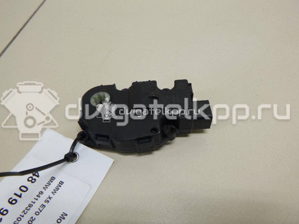 Фото Моторчик заслонки отопителя  64119321034 для Bmw I3 I01 / I8 I12 / X4 F26 / 3 / 1 {forloop.counter}}
