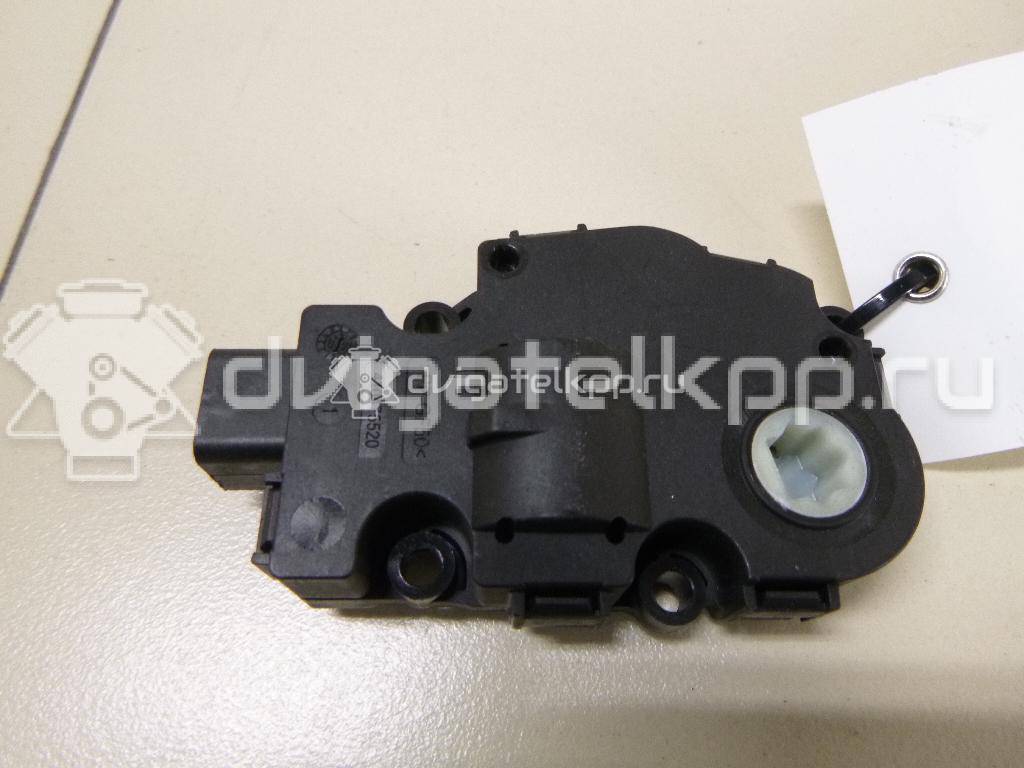 Фото Моторчик заслонки отопителя  64119321034 для Bmw I3 I01 / I8 I12 / X4 F26 / 3 / 1 {forloop.counter}}