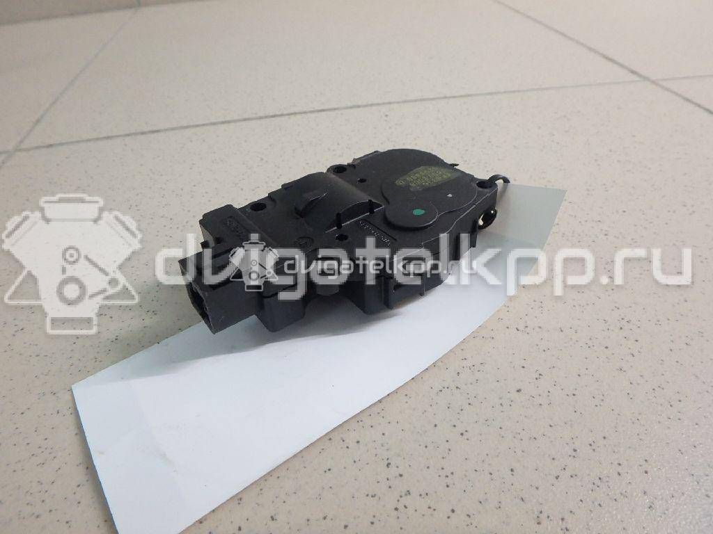 Фото Моторчик заслонки отопителя  64119321034 для Bmw I3 I01 / I8 I12 / X4 F26 / 3 / 1 {forloop.counter}}