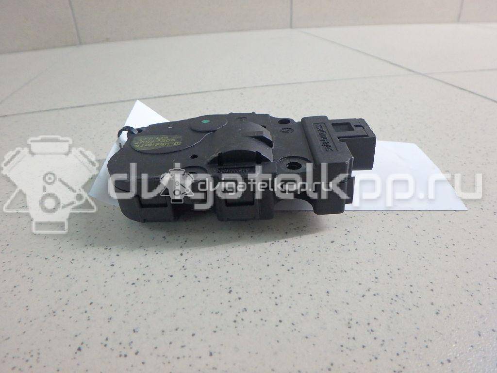 Фото Моторчик заслонки отопителя  64119321034 для Bmw I3 I01 / I8 I12 / X4 F26 / 3 / 1 {forloop.counter}}
