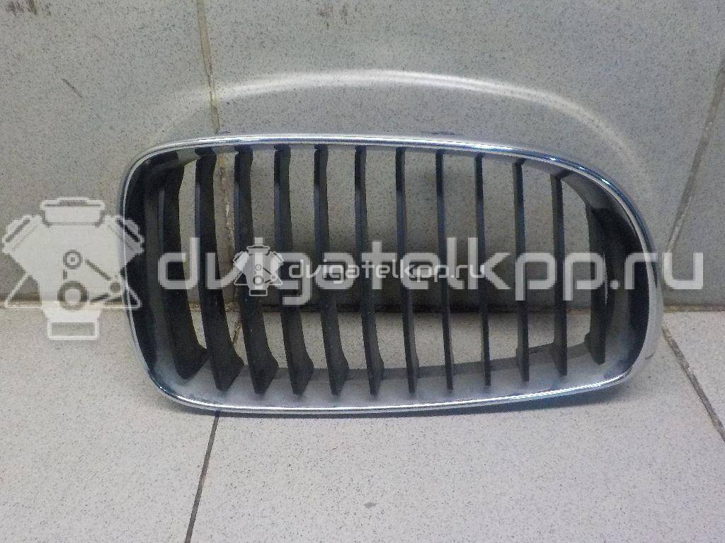 Фото Решетка радиатора правая  51137077130 для Bmw 1 {forloop.counter}}