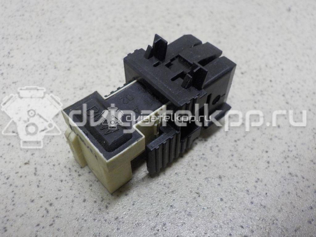 Фото Датчик включения стопсигнала  61319240076 для Bmw I3 I01 / I8 I12 / 3 / 5 / 1 {forloop.counter}}