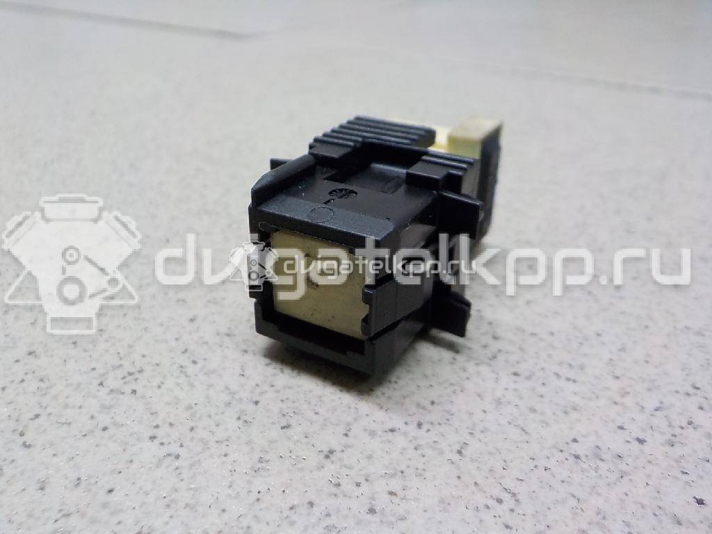 Фото Датчик включения стопсигнала  61319240076 для Bmw I3 I01 / I8 I12 / 3 / 5 / 1 {forloop.counter}}