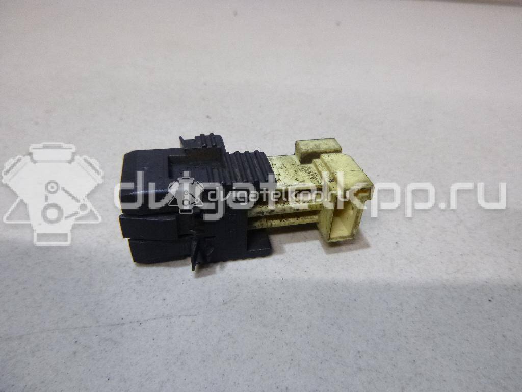 Фото Датчик включения стопсигнала  61319240076 для Bmw I3 I01 / I8 I12 / 3 / 5 / 1 {forloop.counter}}