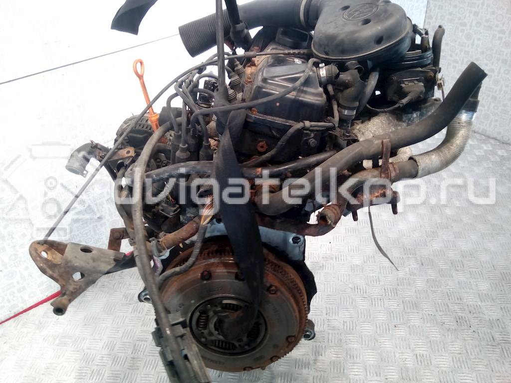 Фото Контрактный (б/у) двигатель AAM для Volkswagen Passat / Vento 1H2 / Golf 75 л.с 8V 1.8 л бензин 666338 {forloop.counter}}