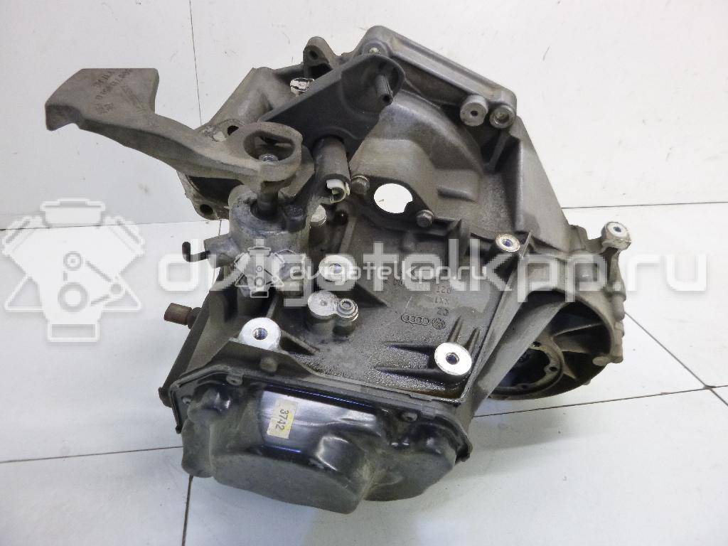 Фото Контрактная (б/у) МКПП для Skoda Fabia / Octavia / Yeti 5L / Rapid 110 л.с 16V 1.6 л CWVA бензин 0AF300042T {forloop.counter}}