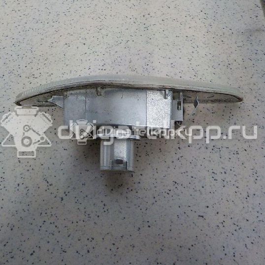 Фото Повторитель на крыло левый белый  63136920731 для Bmw 3