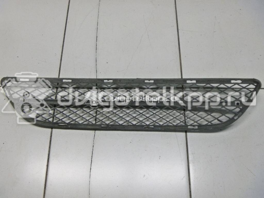 Фото Решетка в бампер центральная  51117134074 для Bmw 3 {forloop.counter}}