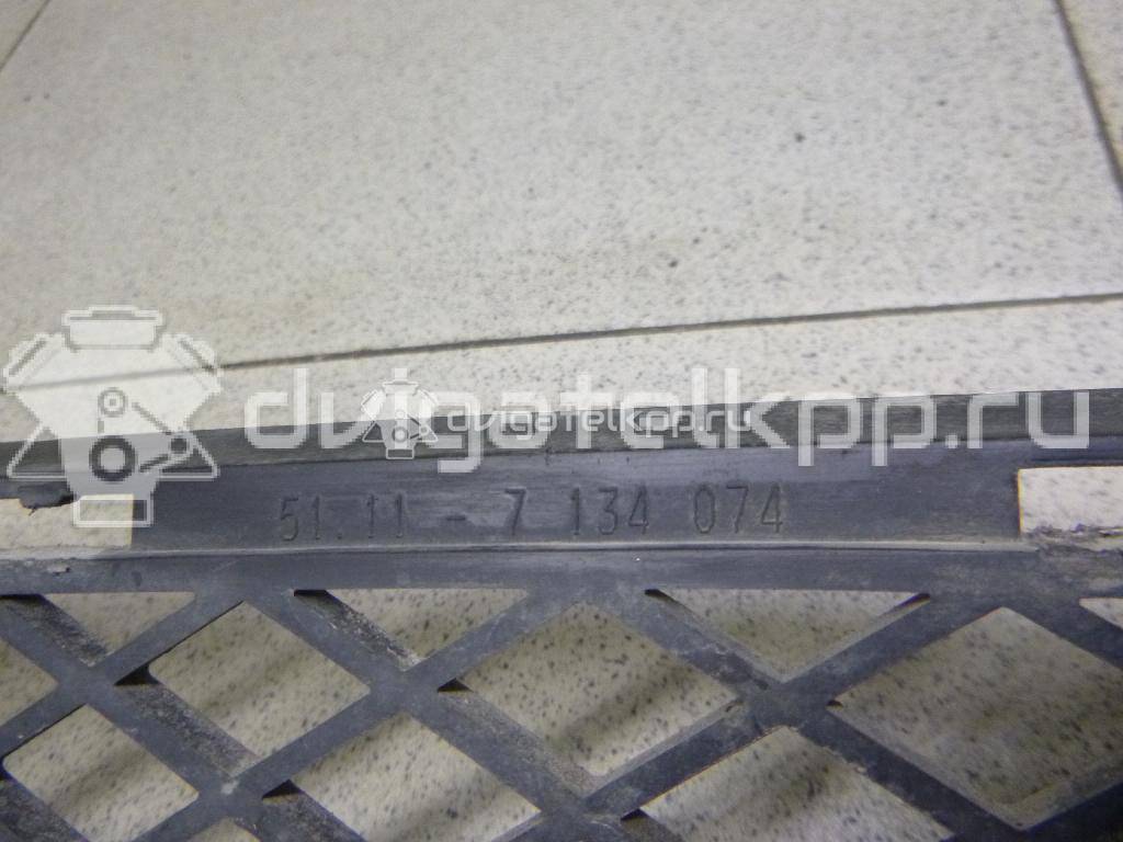 Фото Решетка в бампер центральная  51117134074 для Bmw 3 {forloop.counter}}