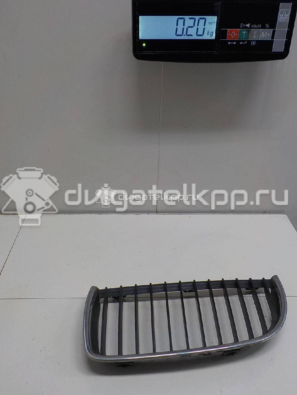 Фото Решетка радиатора левая  51137120007 для Bmw 3 {forloop.counter}}