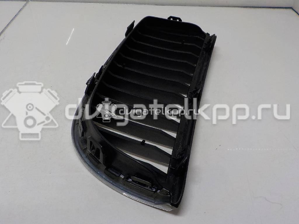 Фото Решетка радиатора правая  51137120010 для Bmw 3 {forloop.counter}}