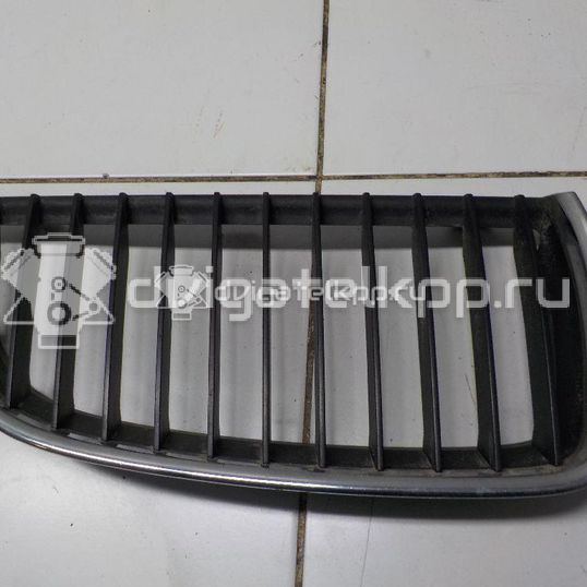 Фото Решетка радиатора правая  51137120010 для Bmw 3