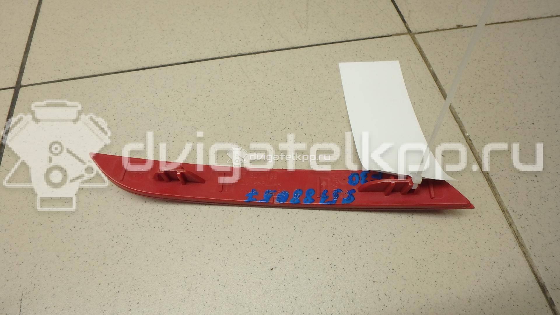 Фото Отражатель в бампер задний правый  63147301188 для Bmw 4 / 3 {forloop.counter}}