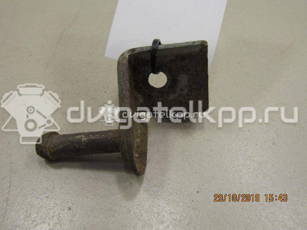 Фото Кронштейн глушителя  18307525633 для Bmw 5 {forloop.counter}}