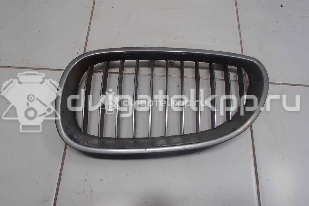 Фото Решетка радиатора левая  51137027061 для Bmw 5 {forloop.counter}}