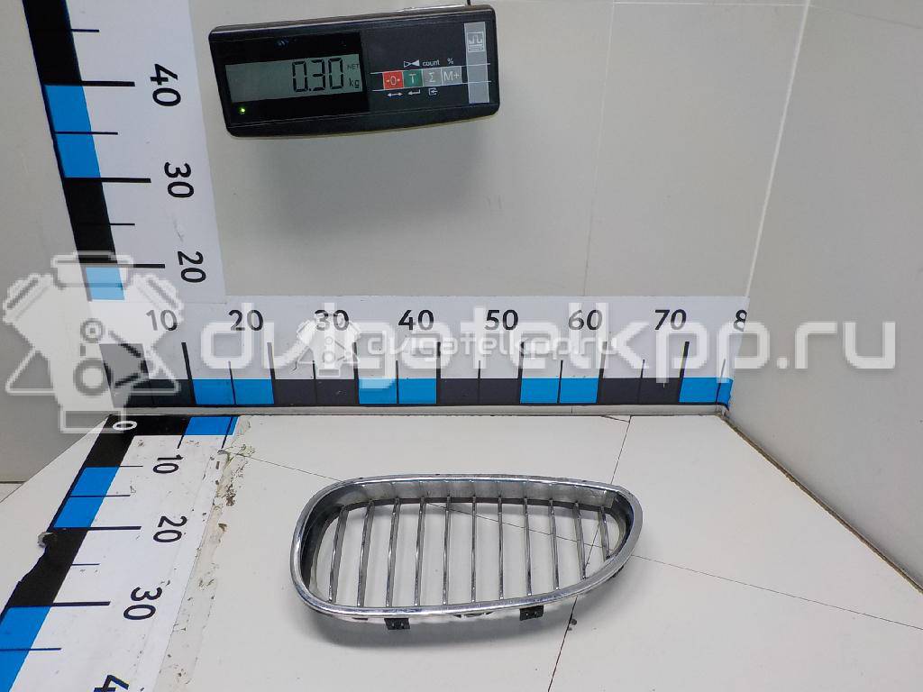 Фото Решетка радиатора левая  51137065701 для Bmw 5 {forloop.counter}}