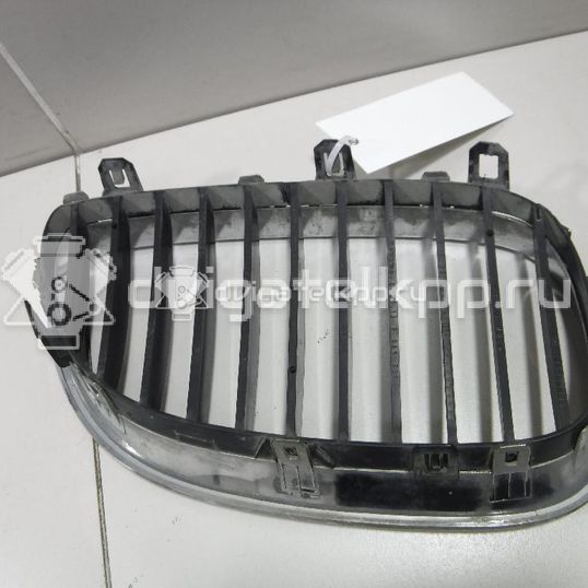 Фото Решетка радиатора левая  51137065701 для Bmw 5