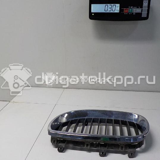 Фото Решетка радиатора левая  51137065701 для Bmw 5
