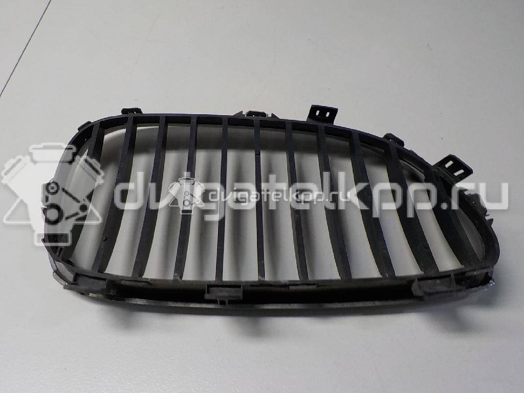 Фото Решетка радиатора левая  51137065701 для Bmw 5 {forloop.counter}}
