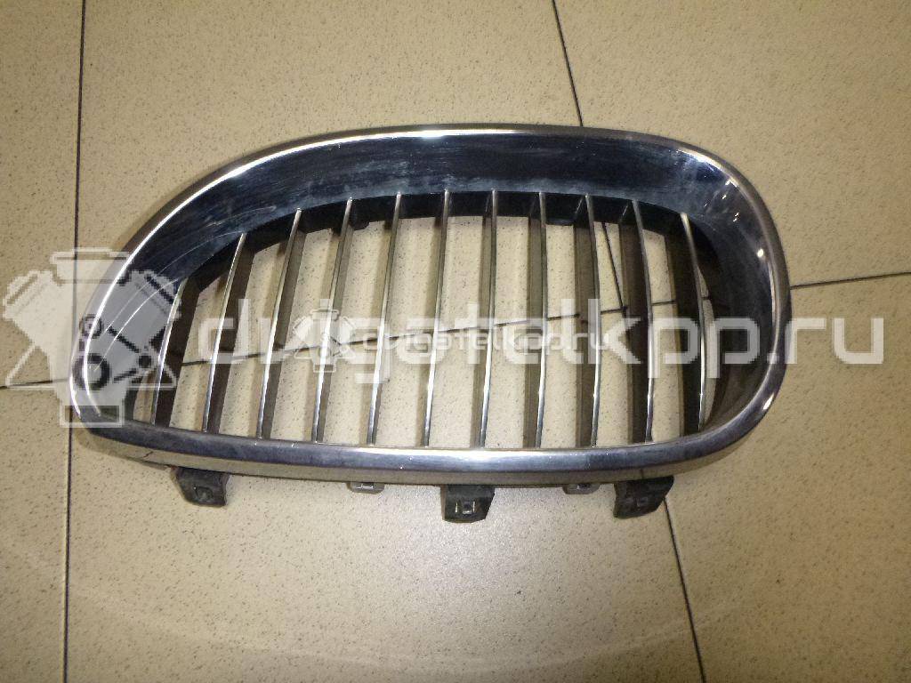 Фото Решетка радиатора левая  51137065701 для Bmw 5 {forloop.counter}}