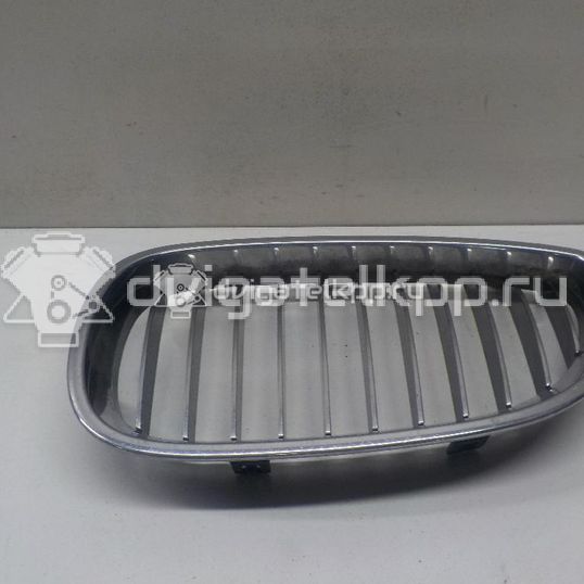 Фото Решетка радиатора левая  51137065701 для Bmw 5