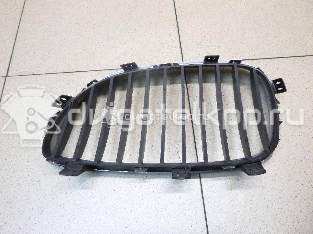 Фото Решетка радиатора правая  51137065702 для Bmw 5 {forloop.counter}}