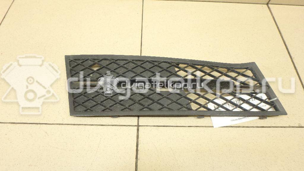 Фото Решетка в бампер правая  51117200700 для Bmw 5 {forloop.counter}}