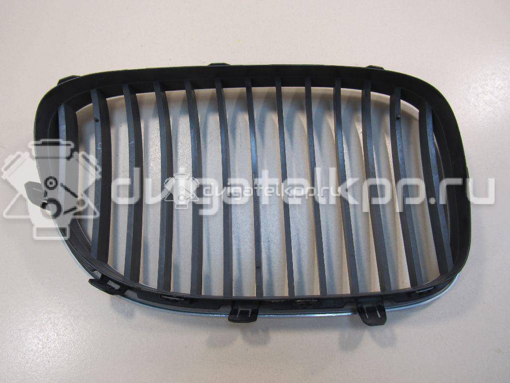 Фото Решетка радиатора левая  51117184151 для Bmw 7 {forloop.counter}}