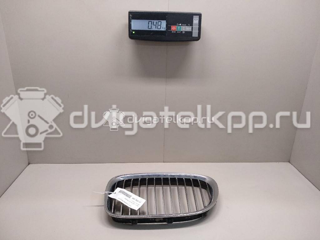 Фото Решетка радиатора левая  51117184151 для Bmw 7 {forloop.counter}}
