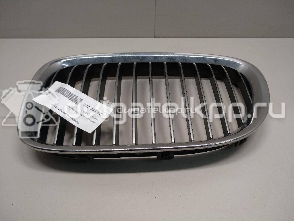 Фото Решетка радиатора левая  51117184151 для Bmw 7 {forloop.counter}}