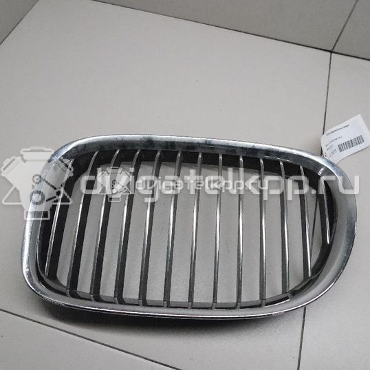 Фото Решетка радиатора левая  51117184151 для Bmw 7
