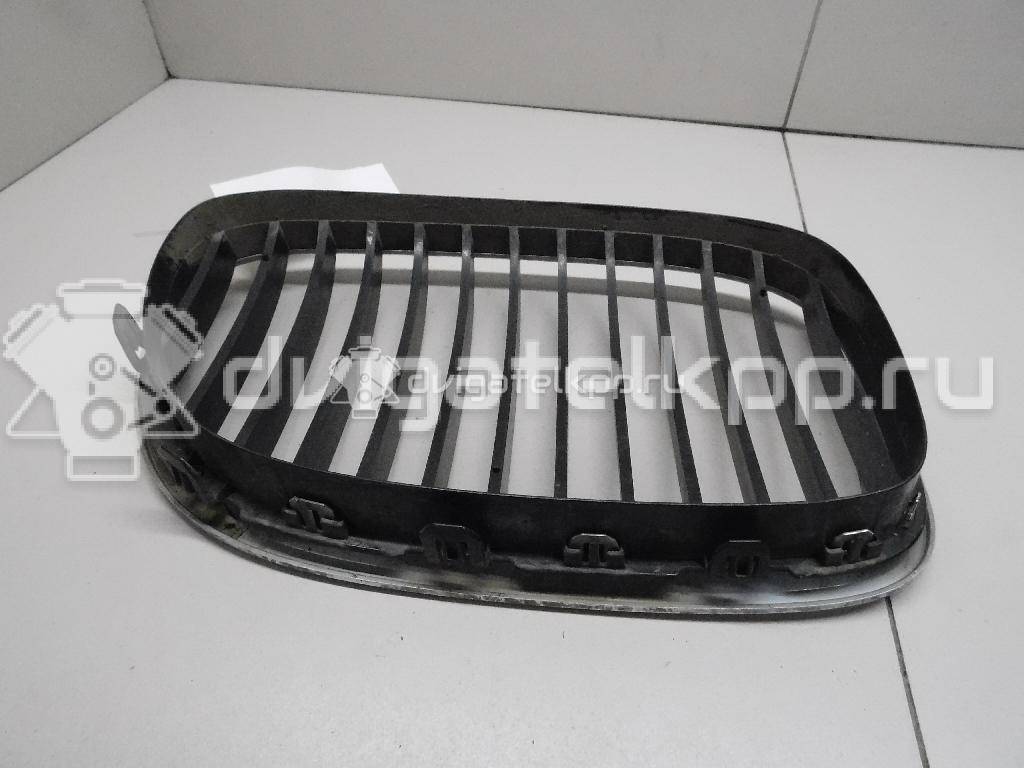 Фото Решетка радиатора левая  51117184151 для Bmw 7 {forloop.counter}}