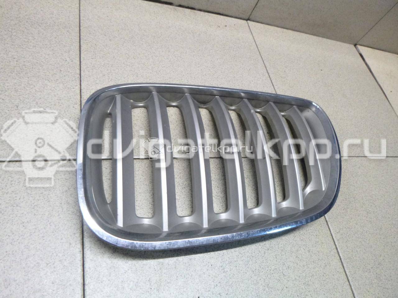Фото Решетка радиатора левая  51137124815 для Bmw X5 {forloop.counter}}