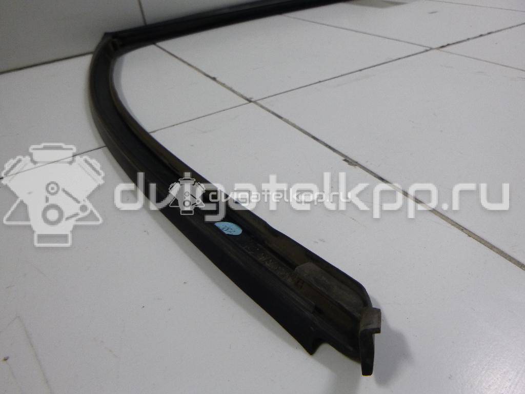 Фото Уплотнитель двери  51767208592 для bmw X5 E70 {forloop.counter}}