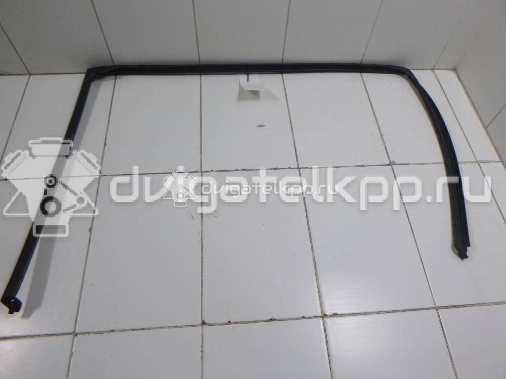 Фото Уплотнитель двери  51767208592 для bmw X5 E70 {forloop.counter}}