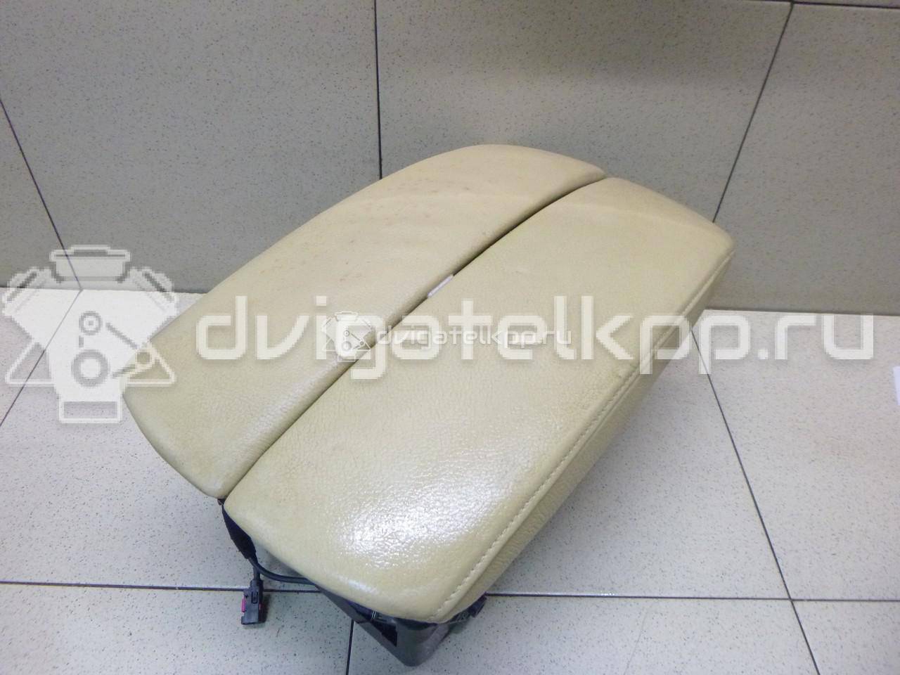 Фото Подлокотник  51166973463 для bmw X5 E70 {forloop.counter}}