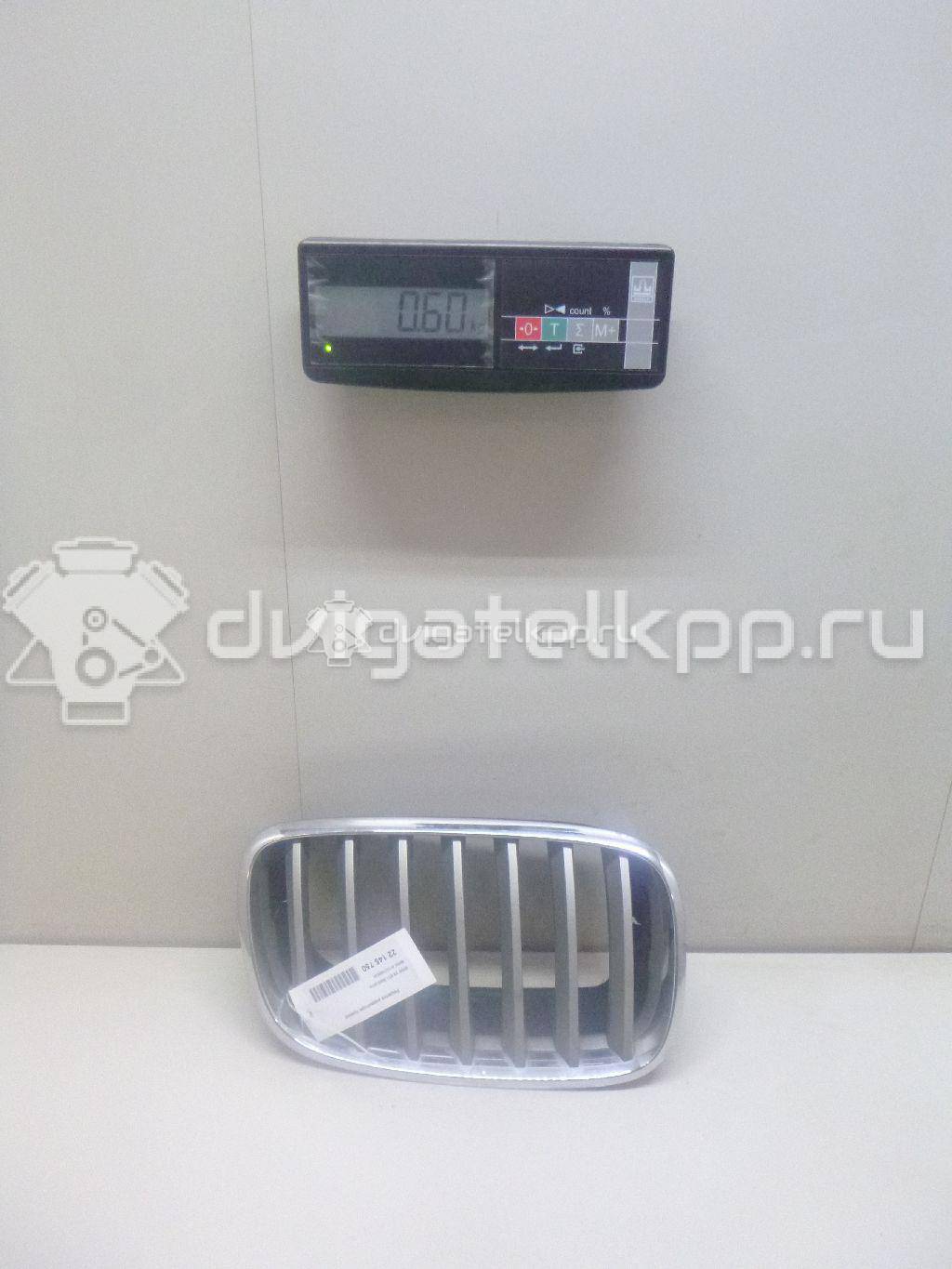Фото Решетка радиатора правая  51137185224 для Bmw X5 / X6 / X3 {forloop.counter}}