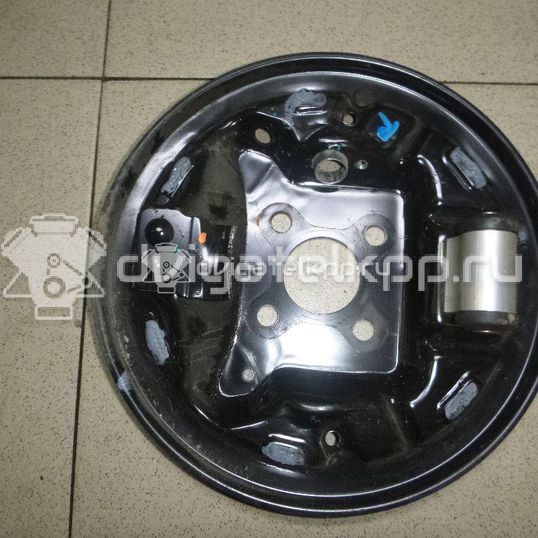 Фото Щит опорный задний  440208382R для vaz Lada Largus