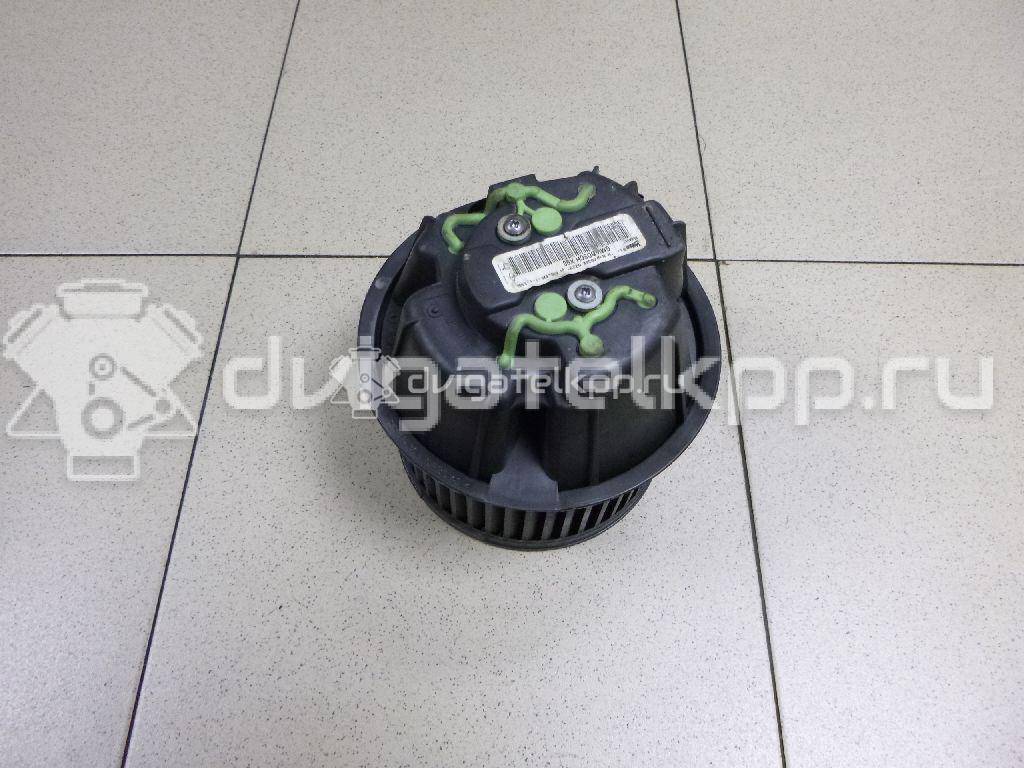 Фото Моторчик отопителя  6001547487 для vaz Lada Largus {forloop.counter}}