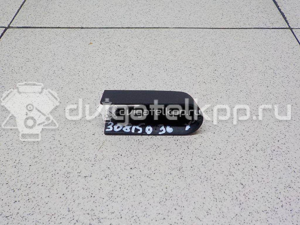 Фото Крышка поводка стеклоочистителя  7701040187 для vaz LADA X-RAY {forloop.counter}}