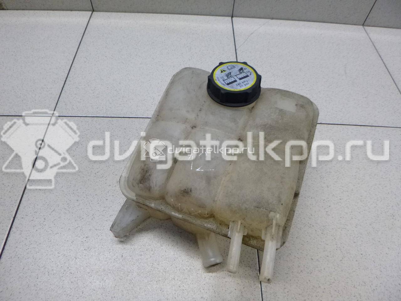 Фото Бачок расширительный  3M5H8K218AJ для volvo C30 {forloop.counter}}