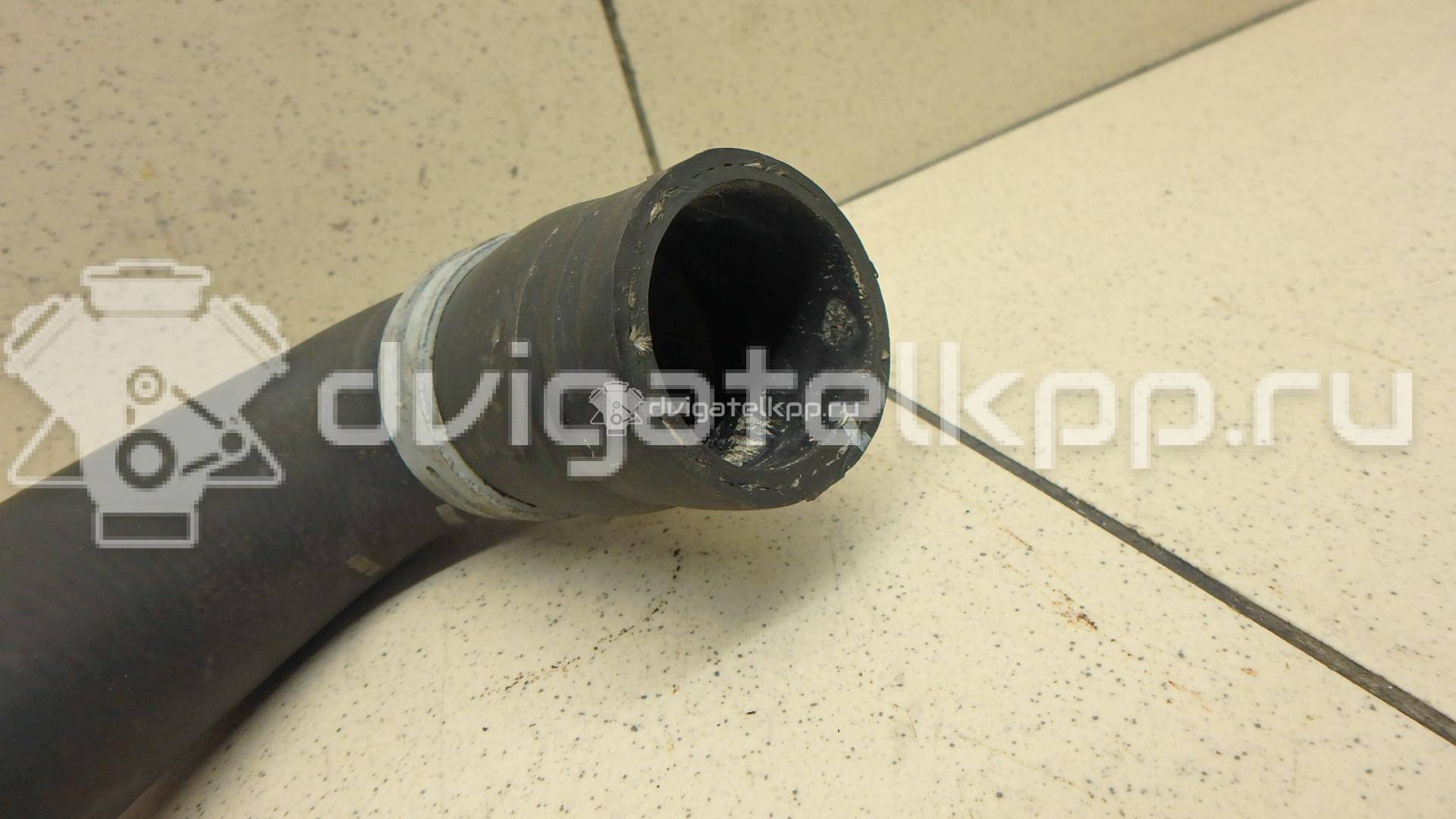 Фото Патрубок радиатора  1520851 для volvo C30 {forloop.counter}}