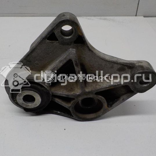 Фото Кронштейн КПП  1306901 для volvo S40