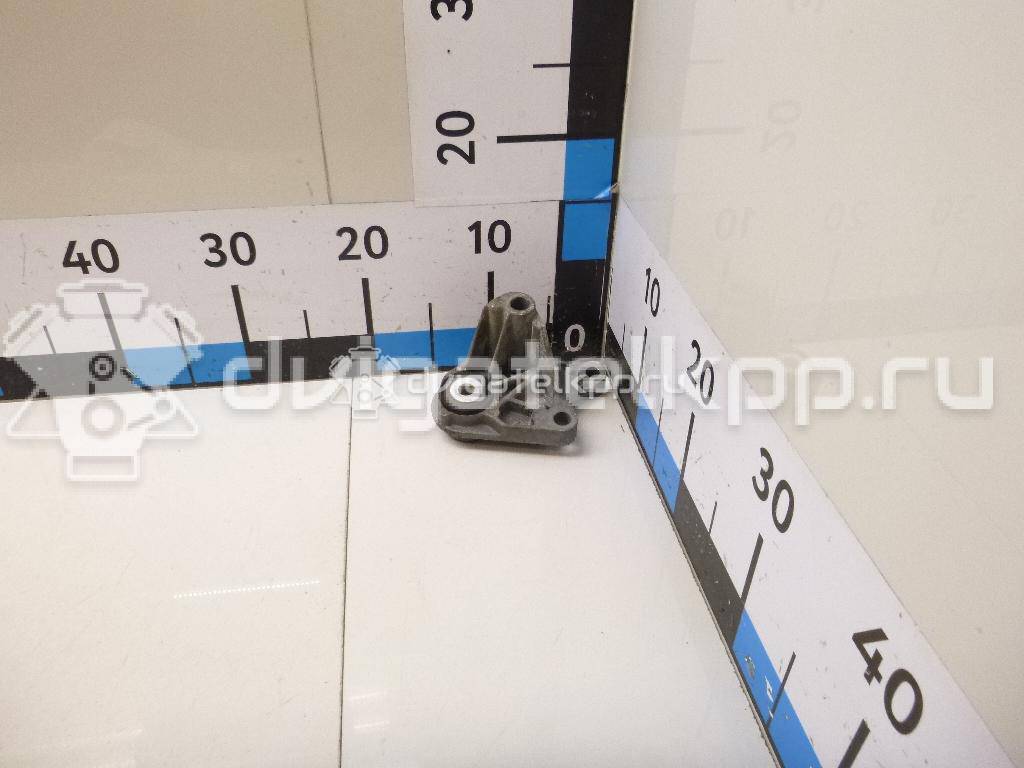 Фото Кронштейн КПП  1306901 для volvo S40 {forloop.counter}}