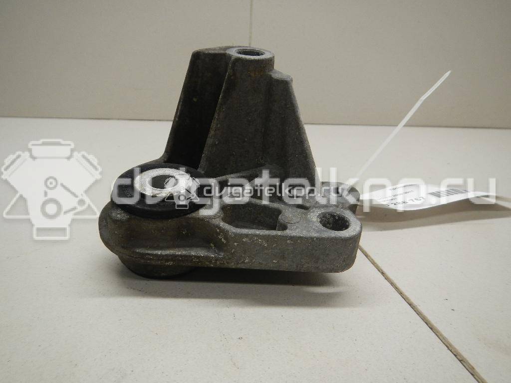 Фото Кронштейн КПП  1306901 для volvo S40 {forloop.counter}}