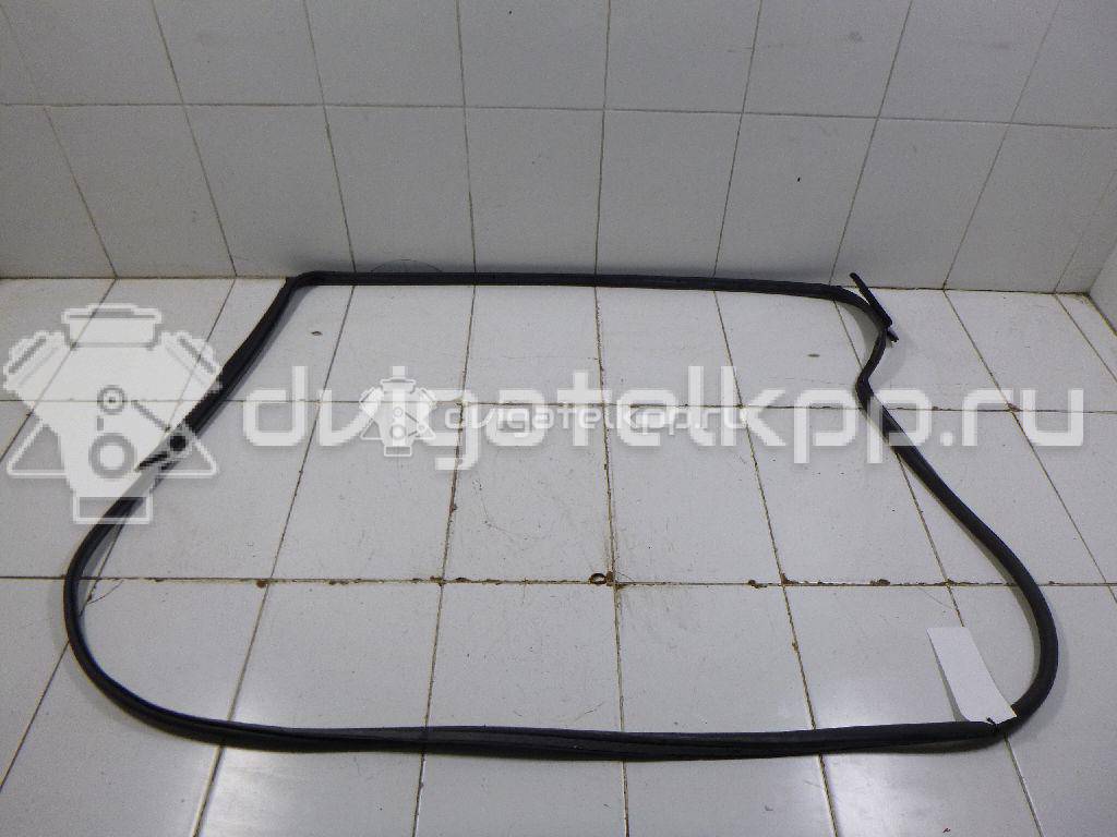Фото Уплотнитель двери  8663778 для volvo S60 {forloop.counter}}