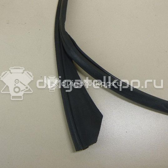 Фото Уплотнитель двери  30634691 для volvo S60