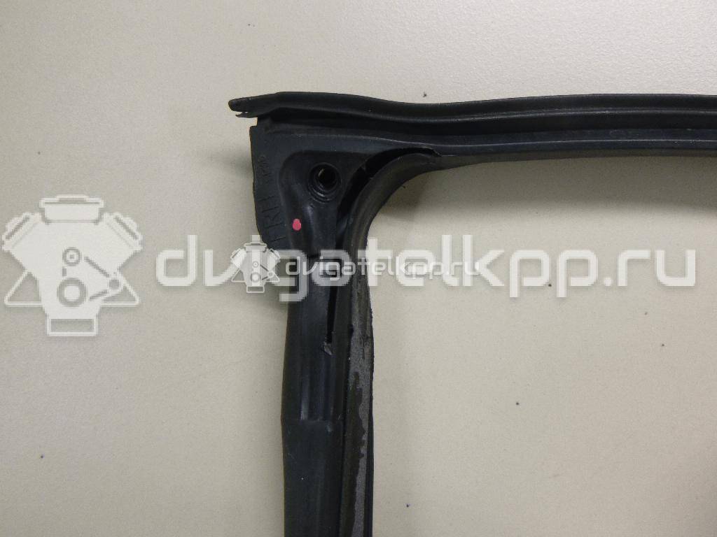 Фото Уплотнитель двери  30634691 для volvo S60 {forloop.counter}}