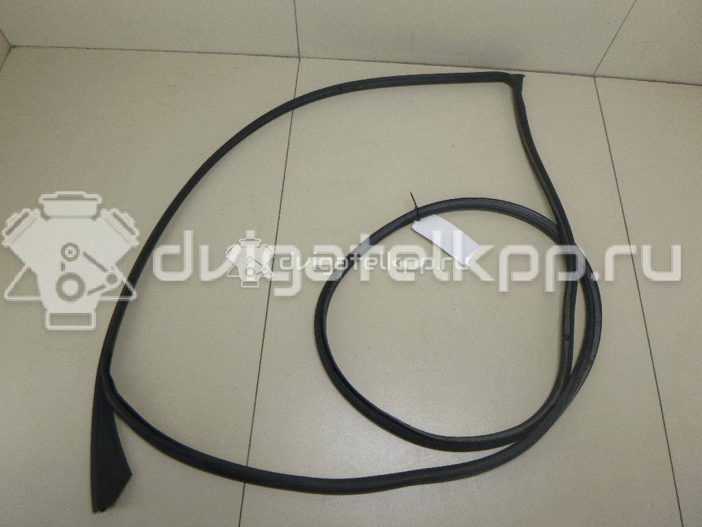Фото Уплотнитель двери  30634691 для volvo S60 {forloop.counter}}
