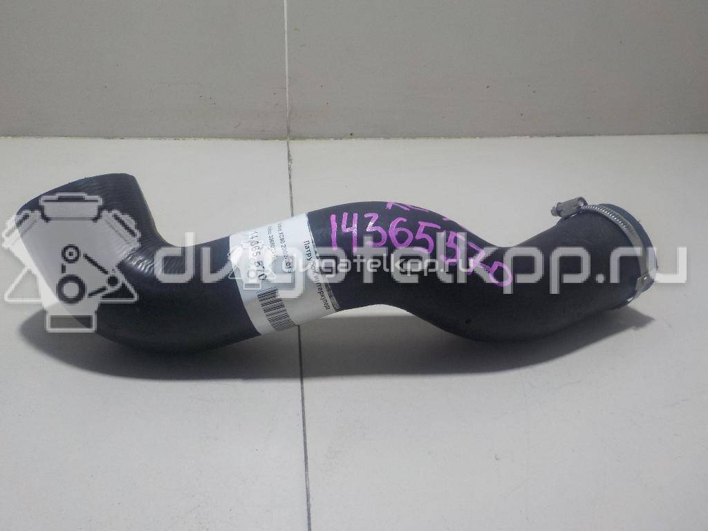 Фото Патрубок интеркулера  30680217 для Volvo S80 / V70 / Xc70 / S60 {forloop.counter}}